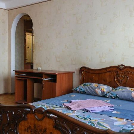 Квартира По Улице Сечевых Стрельцов,14А เคียฟ ภายนอก รูปภาพ